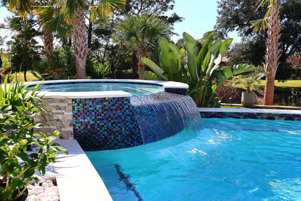 Custom gunite swimming pool